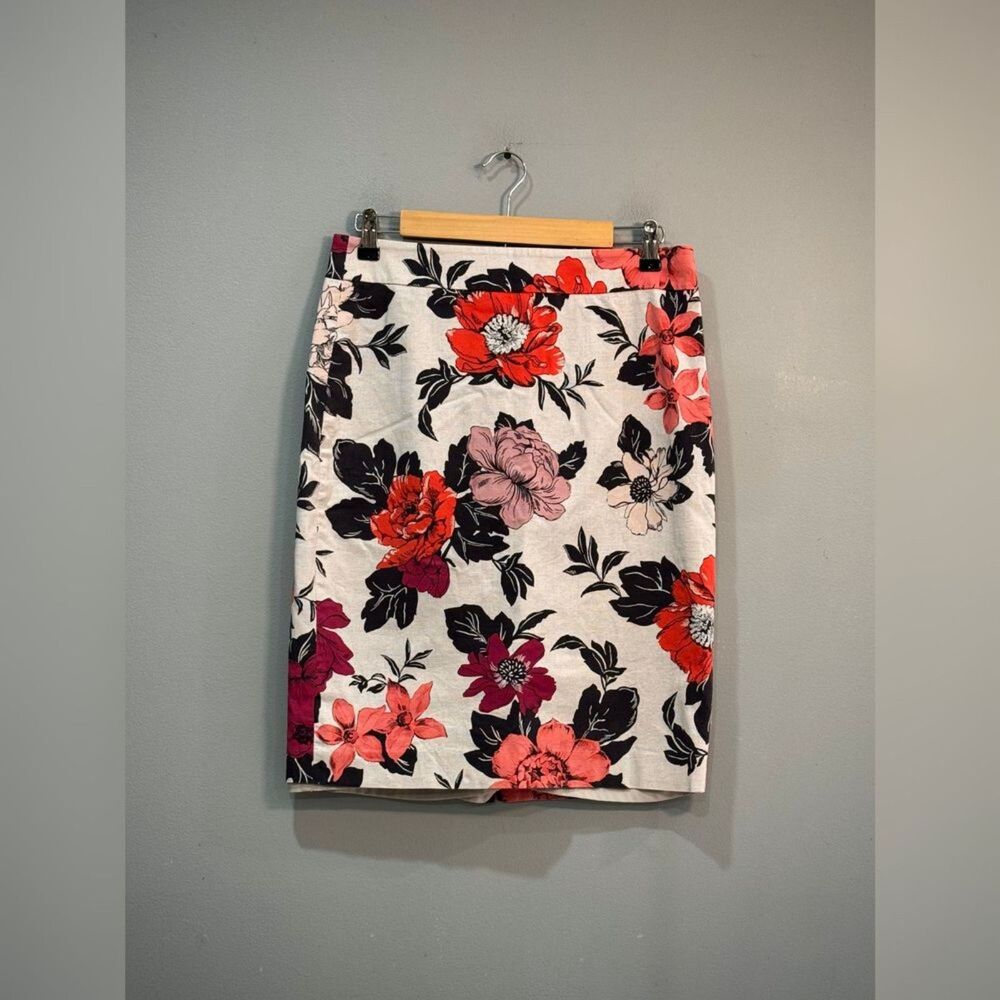 Cream Ann Taylor Floral Pencil Skirt Size 8 EUC